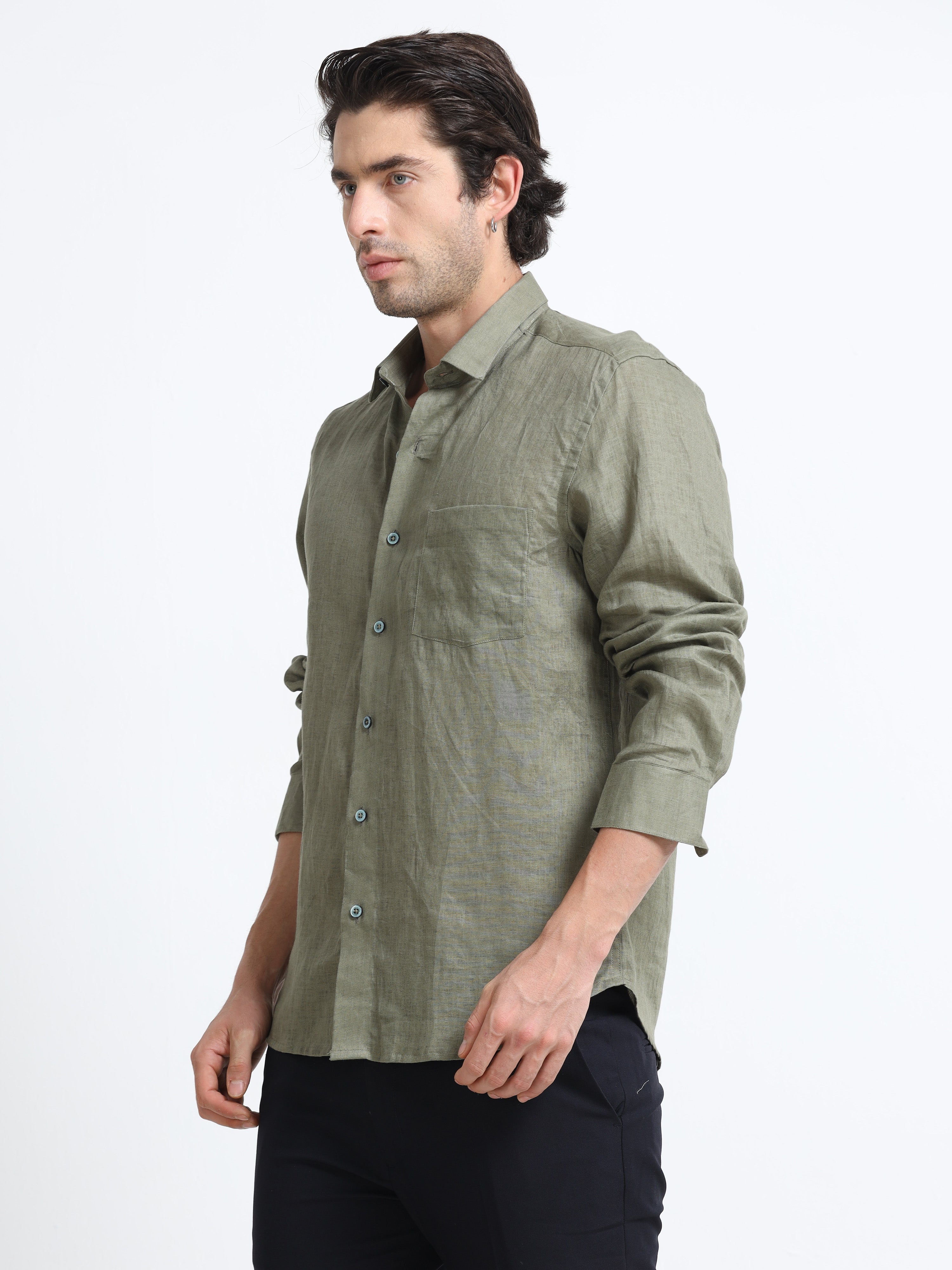 Upgrading your office wardrobe with high-quality formal shirts
