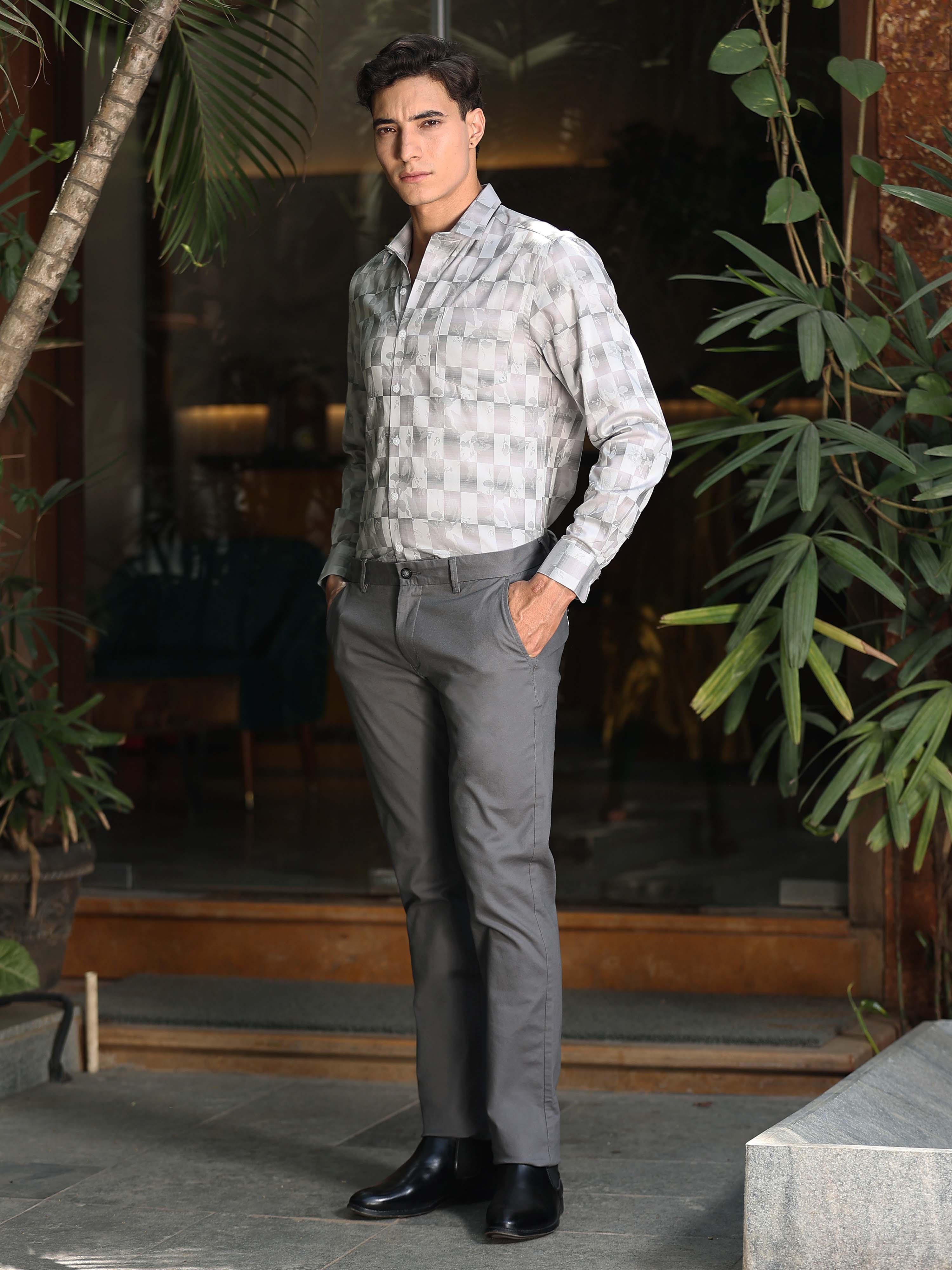 GREY DOBBIES COTTON LYCRA BLEND TROUSER